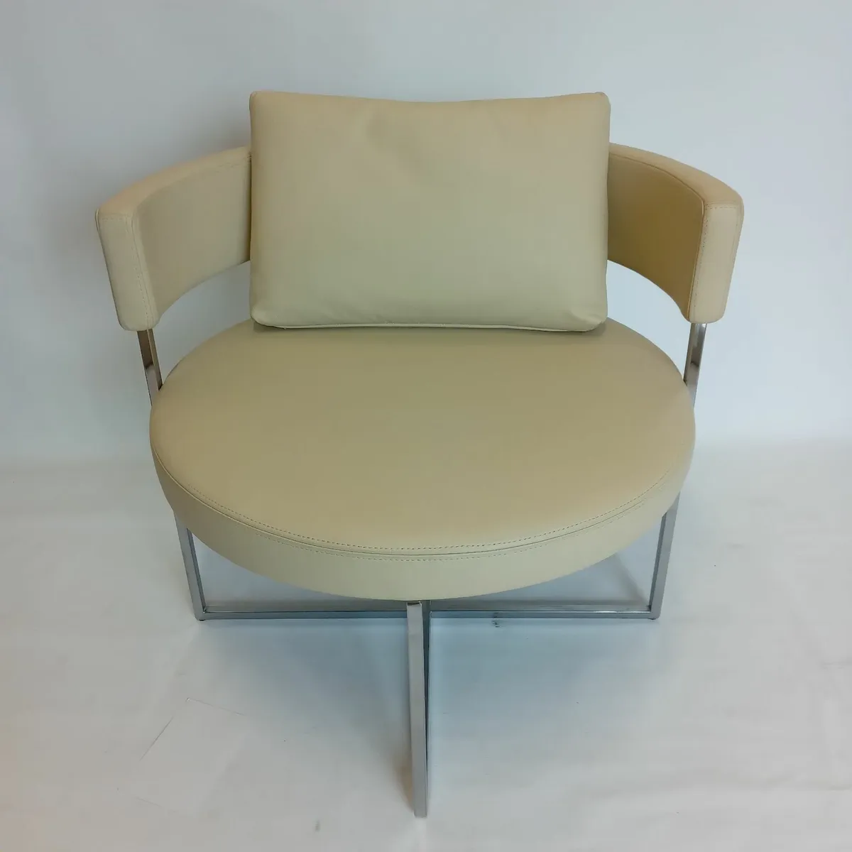 Armchair Sirio by PORADA - Image 1