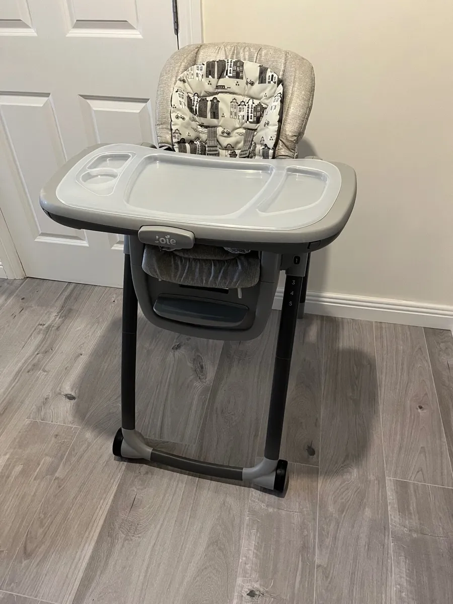 Joie 6-in-1 High chair - Image 1