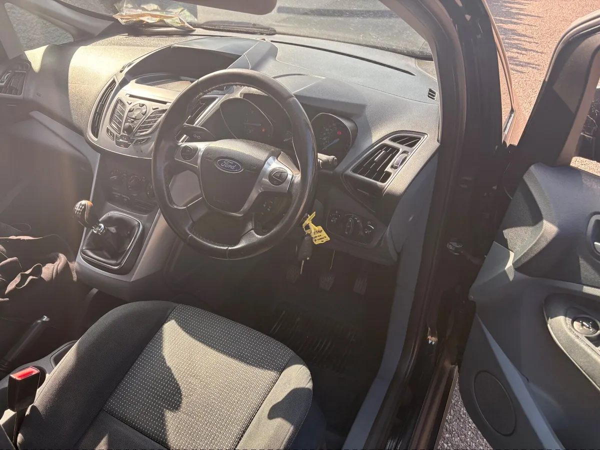 Ford Grand C-Max 2011 NEW NCT 7 seater - Image 4