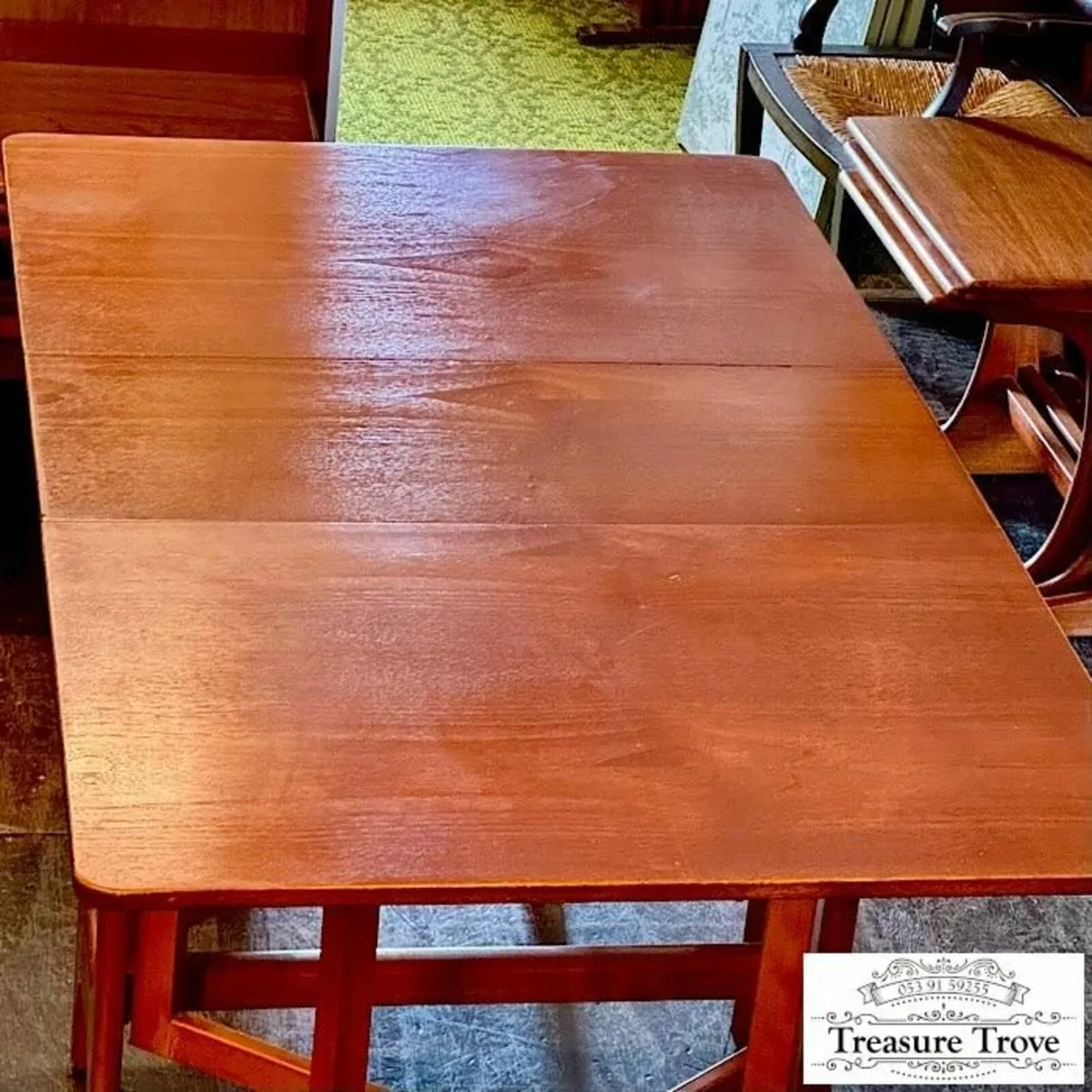 Antique and vintage drop leaf dining tables - Image 4