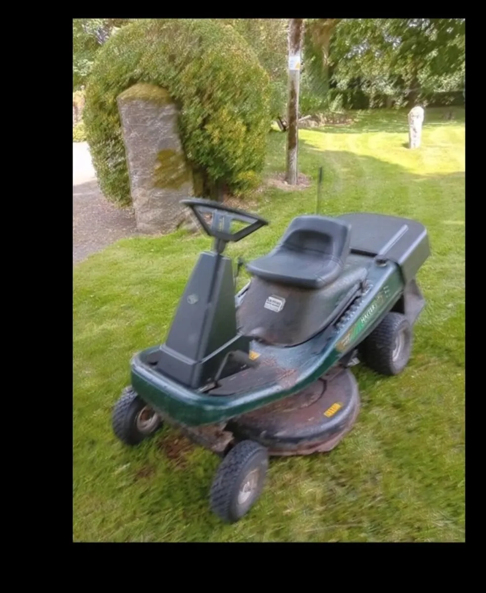 Ride on mower - Image 1