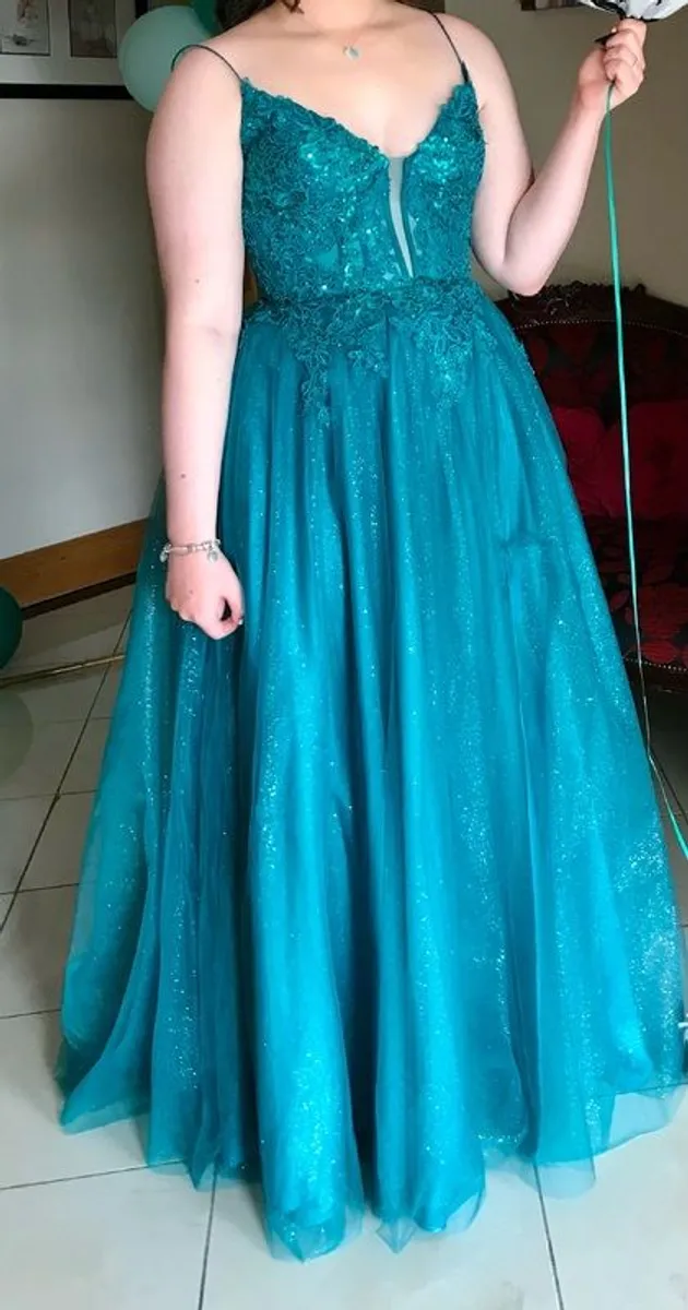 Debs dress - Image 3