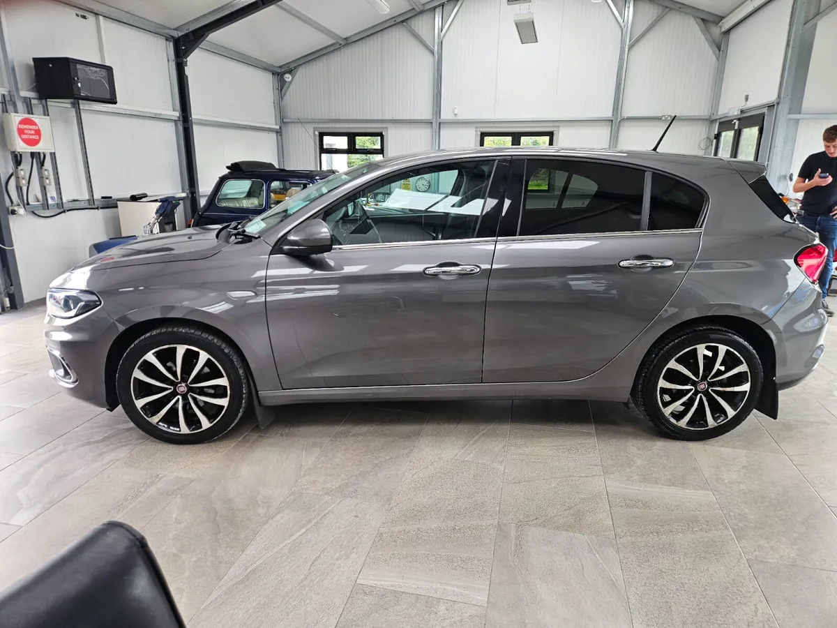 18 FIAT TIPO LOUNGE EDITION - Image 4