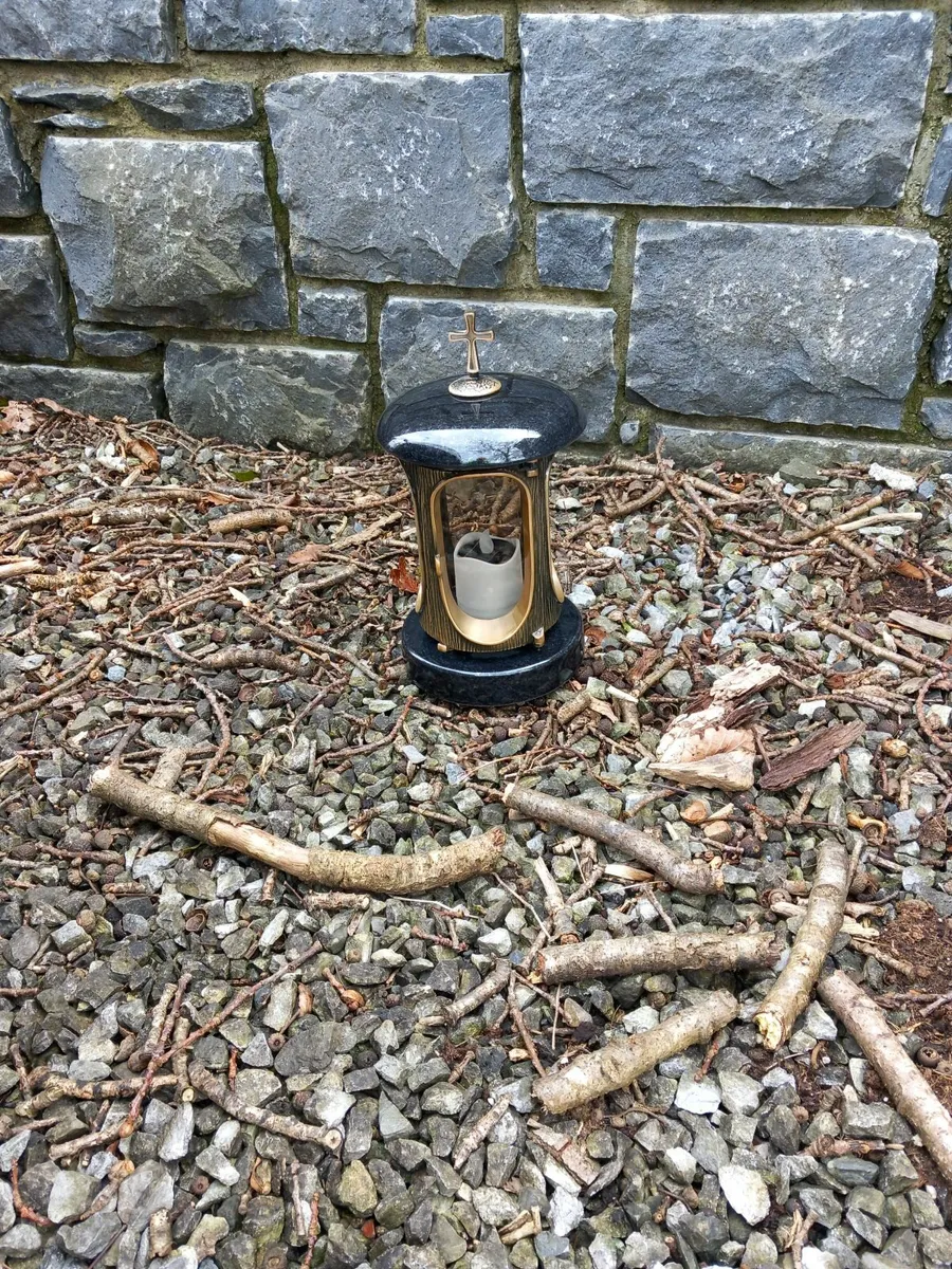 Grave Lanterns and lights - Image 4