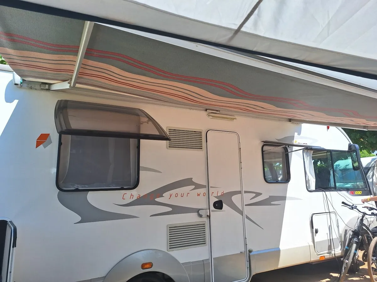 Motorhome - Image 3