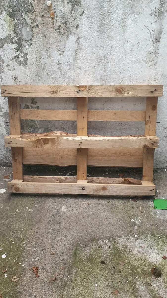 Free wooden pallet for pick-up Dublin 6 - Image 2