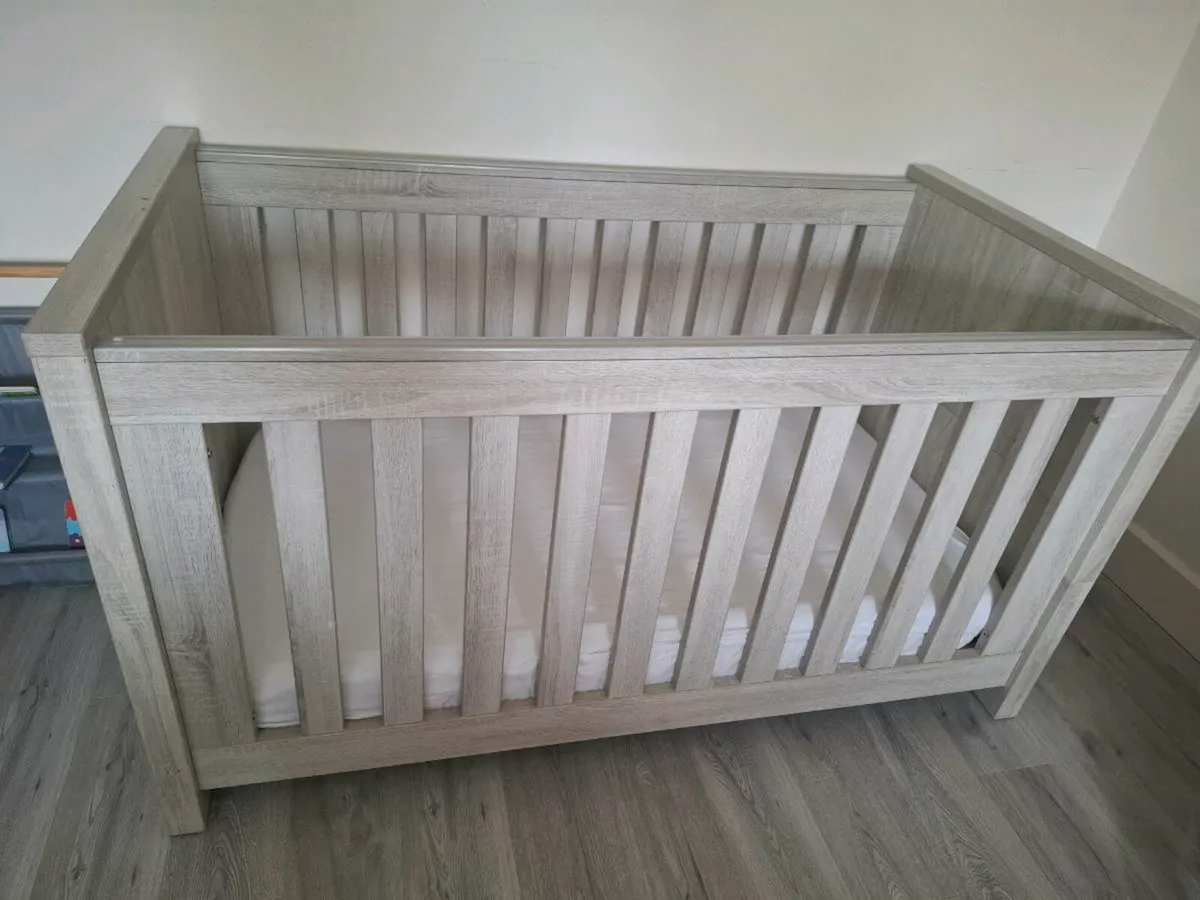 Baby Cot for Sale - Image 1