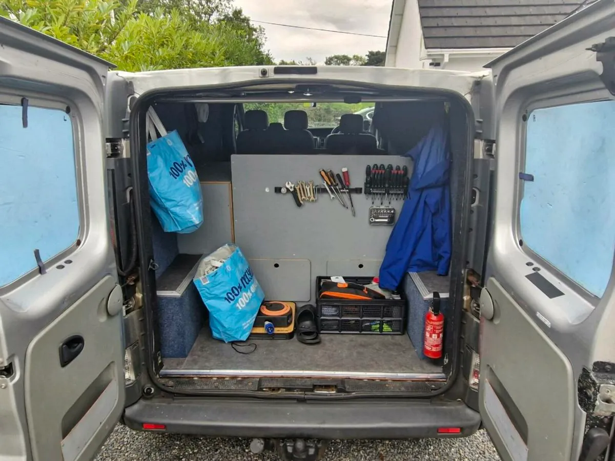 Camper Van - Image 4