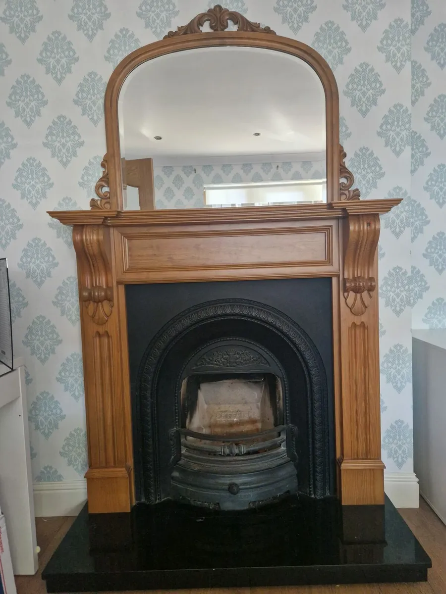 Fireplace and surround and mirror - Image 1