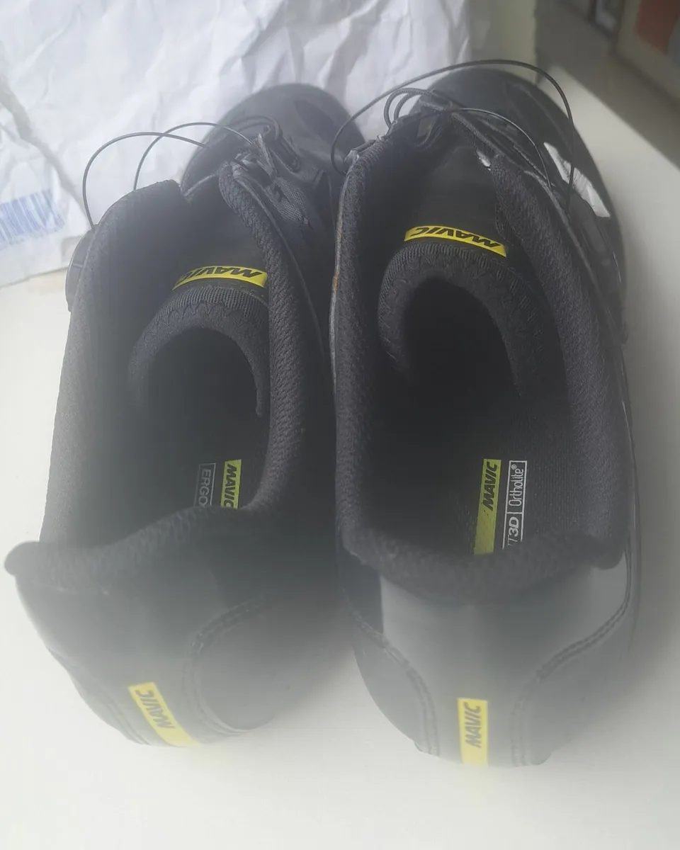 Cycling shoes - Image 3