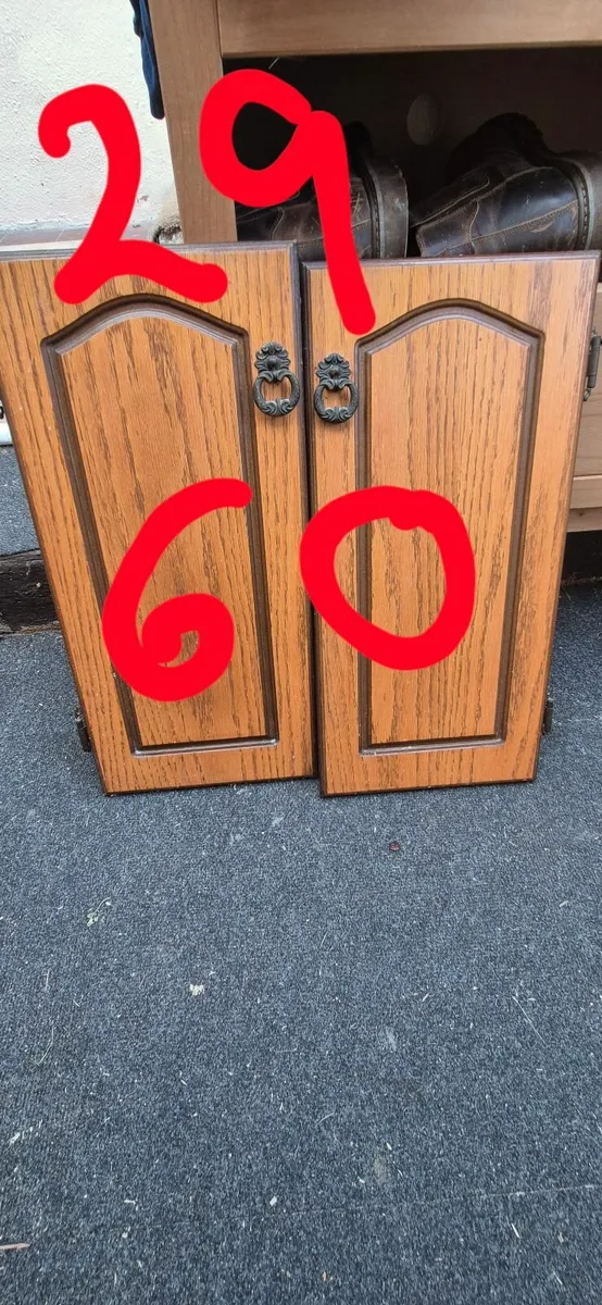 Cabinet doors - Image 1