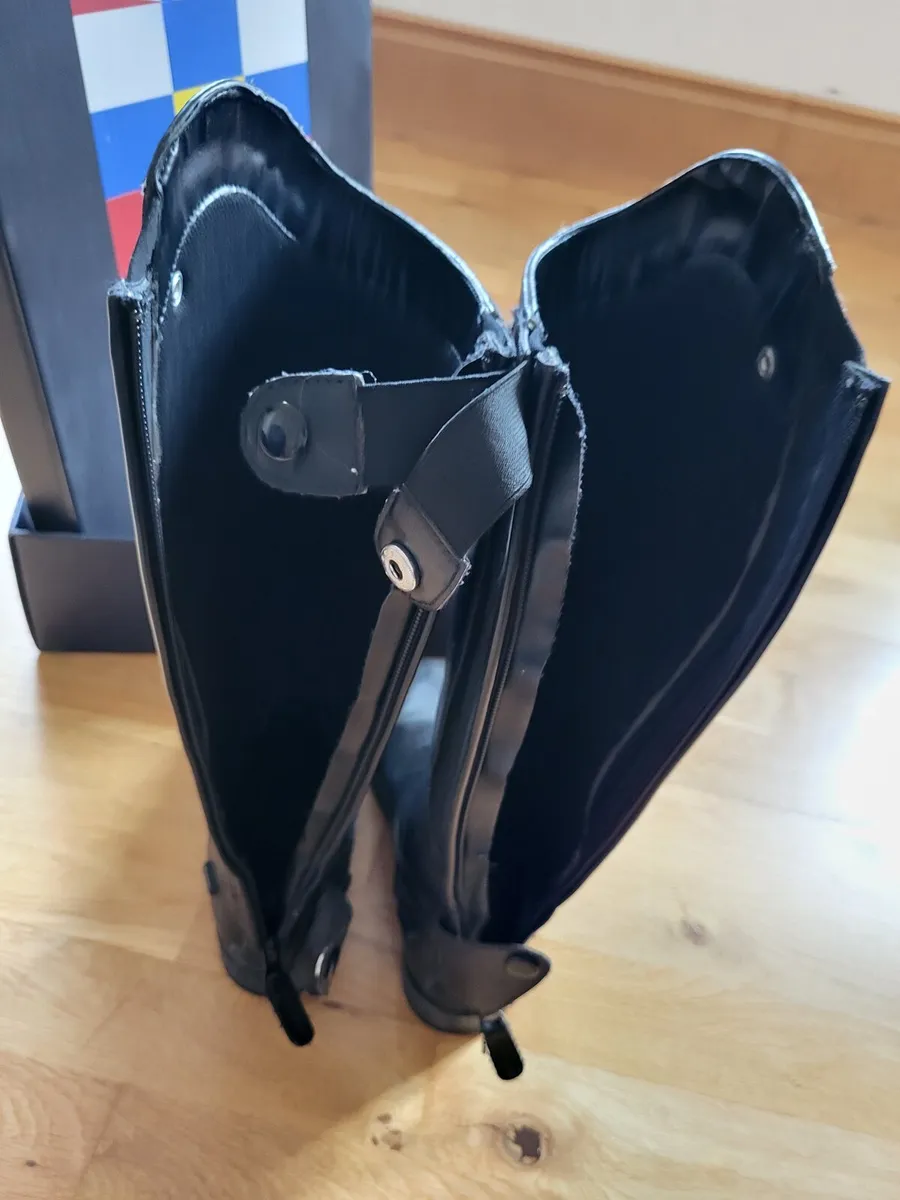 Horseriding boots - Image 3