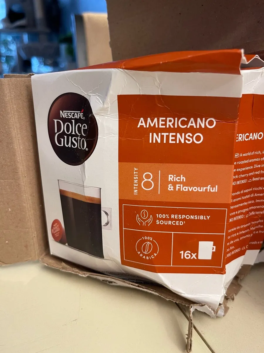 Nescafé Dolce Gusto coffee machine and pods: - Image 2