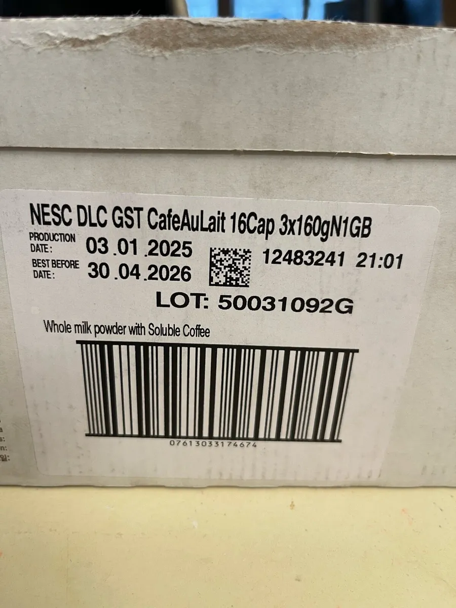 Nescafé Dolce Gusto coffee machine and pods: - Image 3