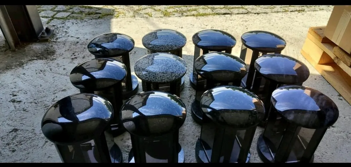 Grave Lanterns and lights - Image 1
