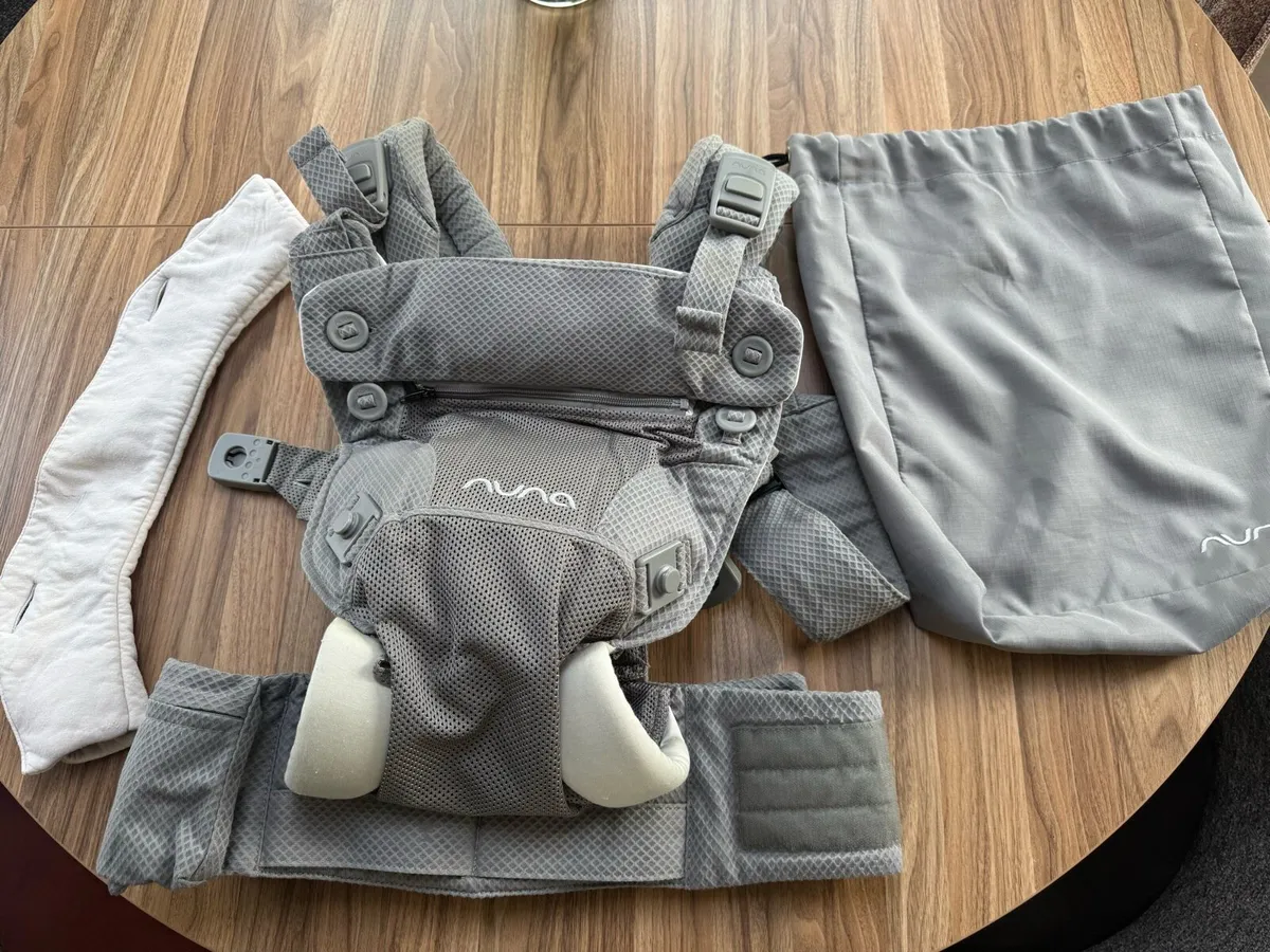 Nuna Cudl Baby/Toddler Carrier - Image 3