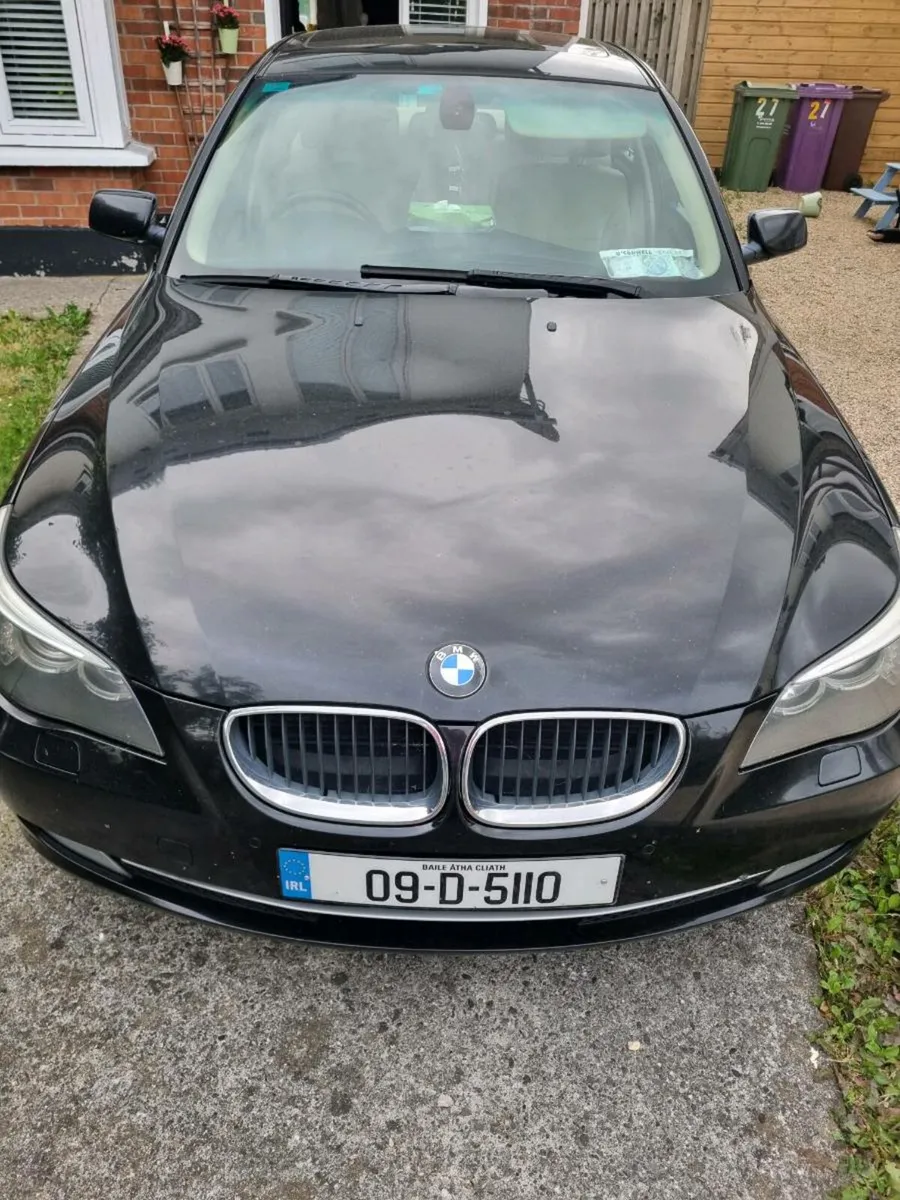 BMW 520D Business Edition - Cream Leather Seats - Image 1