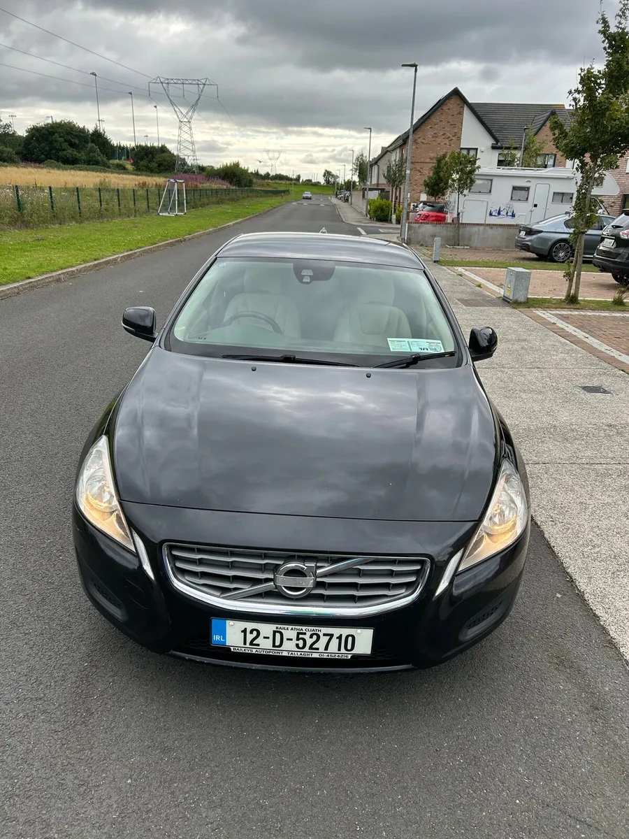 12 VOLVO S60 D2 €3,950 - Image 2