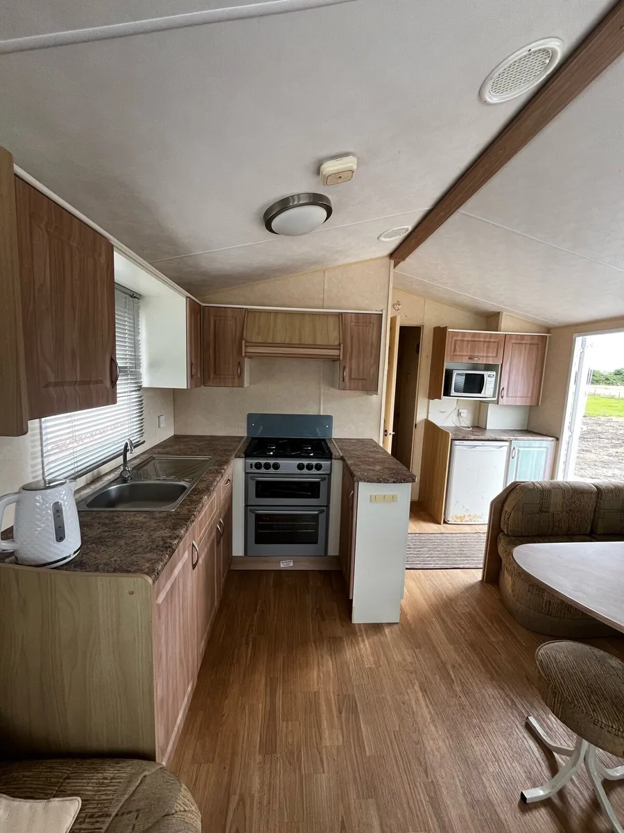 2 Bedroom Mobile Home - Image 2