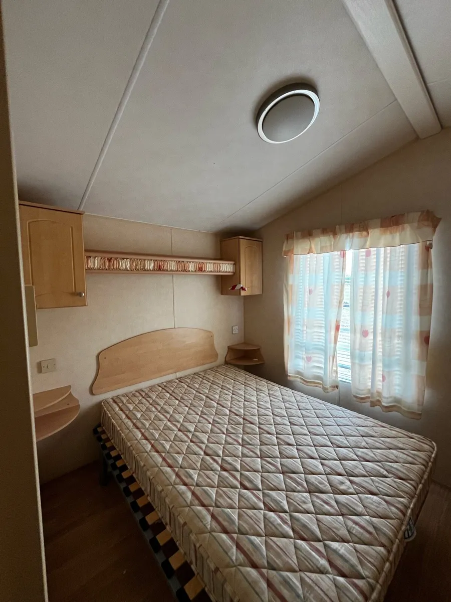 2 Bedroom Mobile Home - Image 3