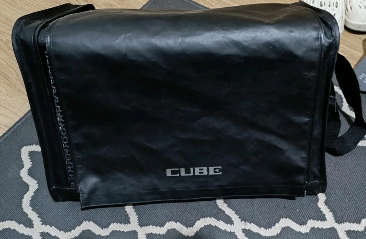 Roland Cube Street EX + Original Carrying Bag – Bu - Image 3