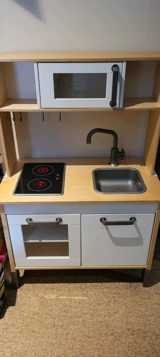 Kitchen - Image 1