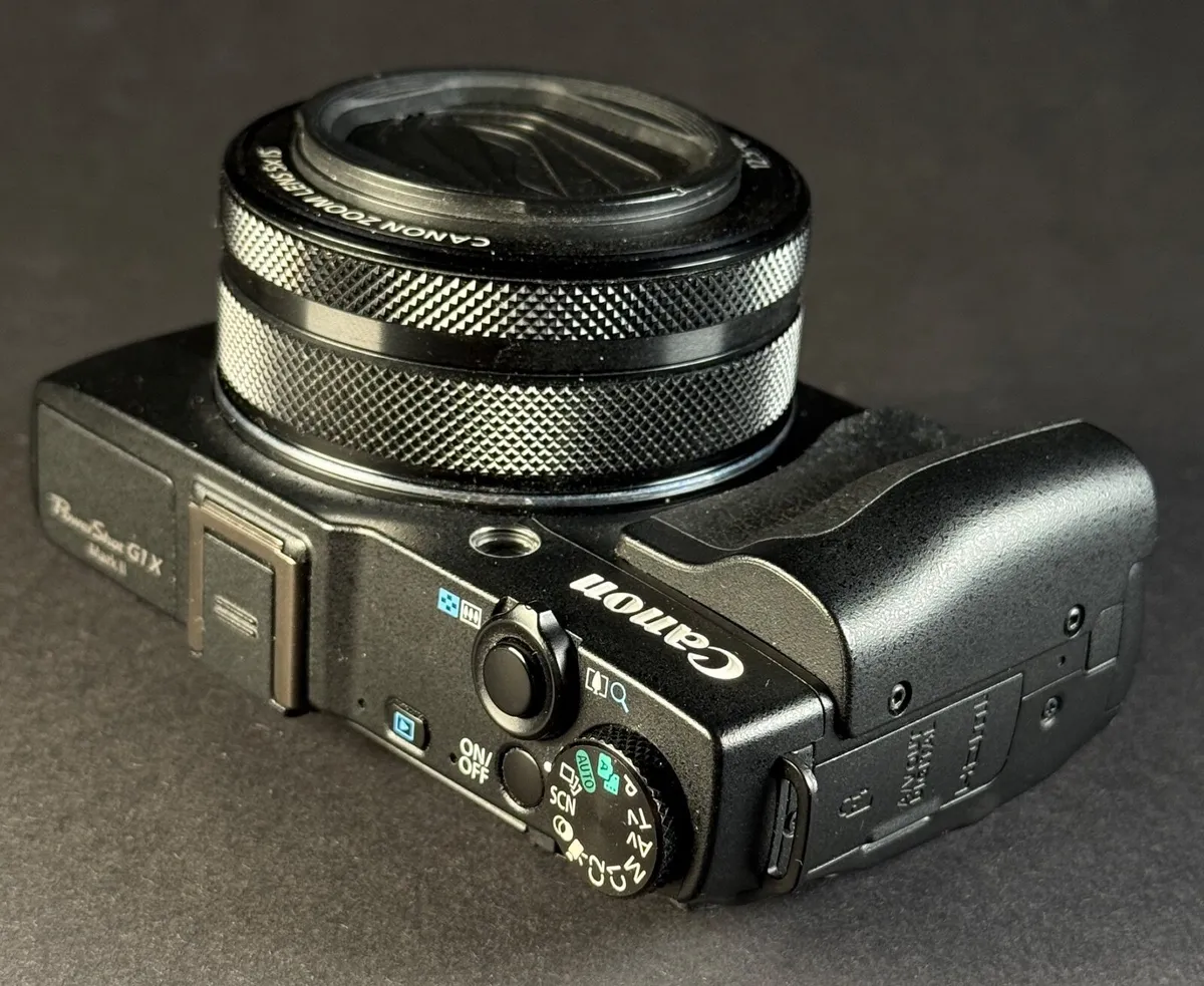 Canon PowerShot G1 X Mark II - Image 2