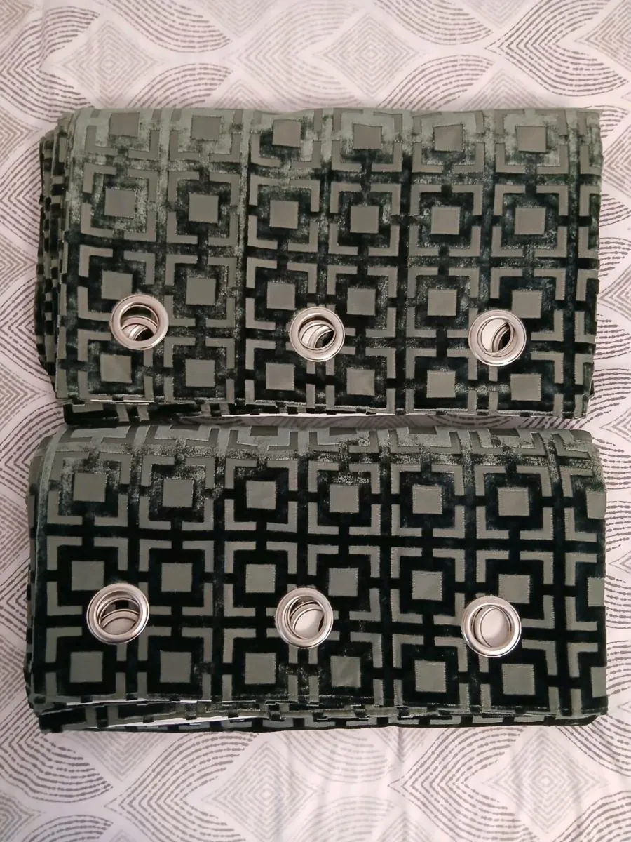 Next Luxe Collection Square Cut Velvet Green Eyele - Image 1