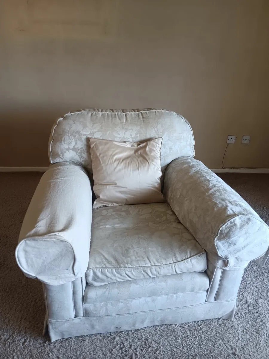 3 piece suite - Image 3