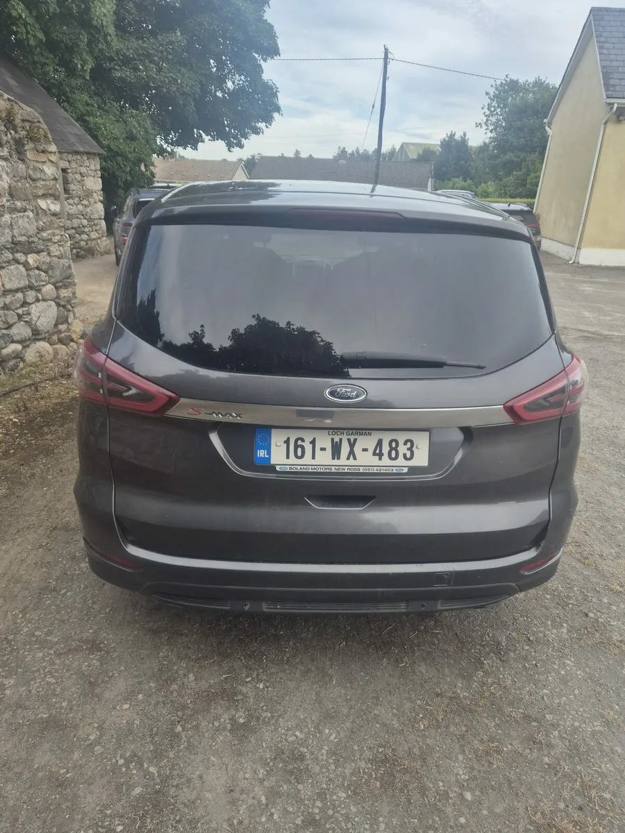 Ford S Max Titanium - Image 2