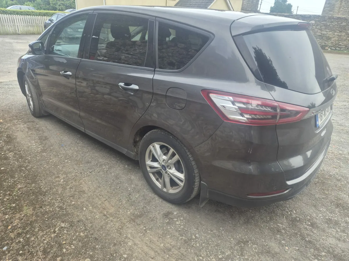 Ford S Max Titanium - Image 4