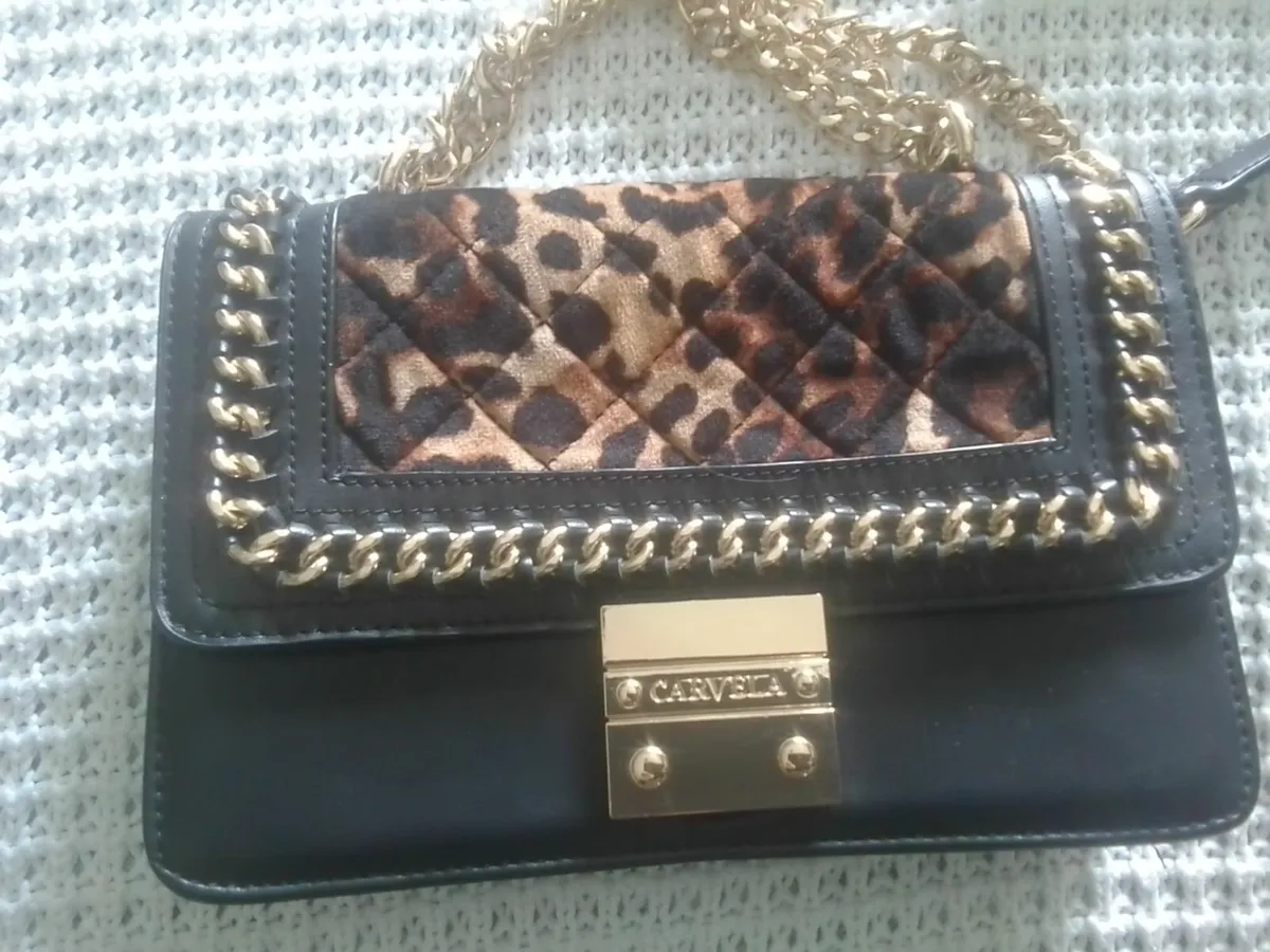 CARVELA BLACK & LEOPARD CHAIN DETAIL BAG AS NEW - Image 1