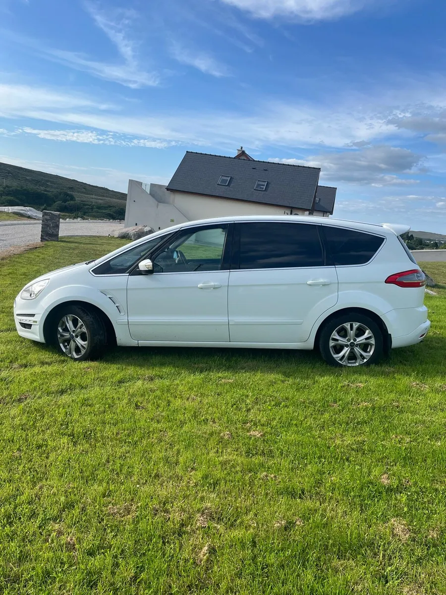 Ford S-Max 2014 - Image 2
