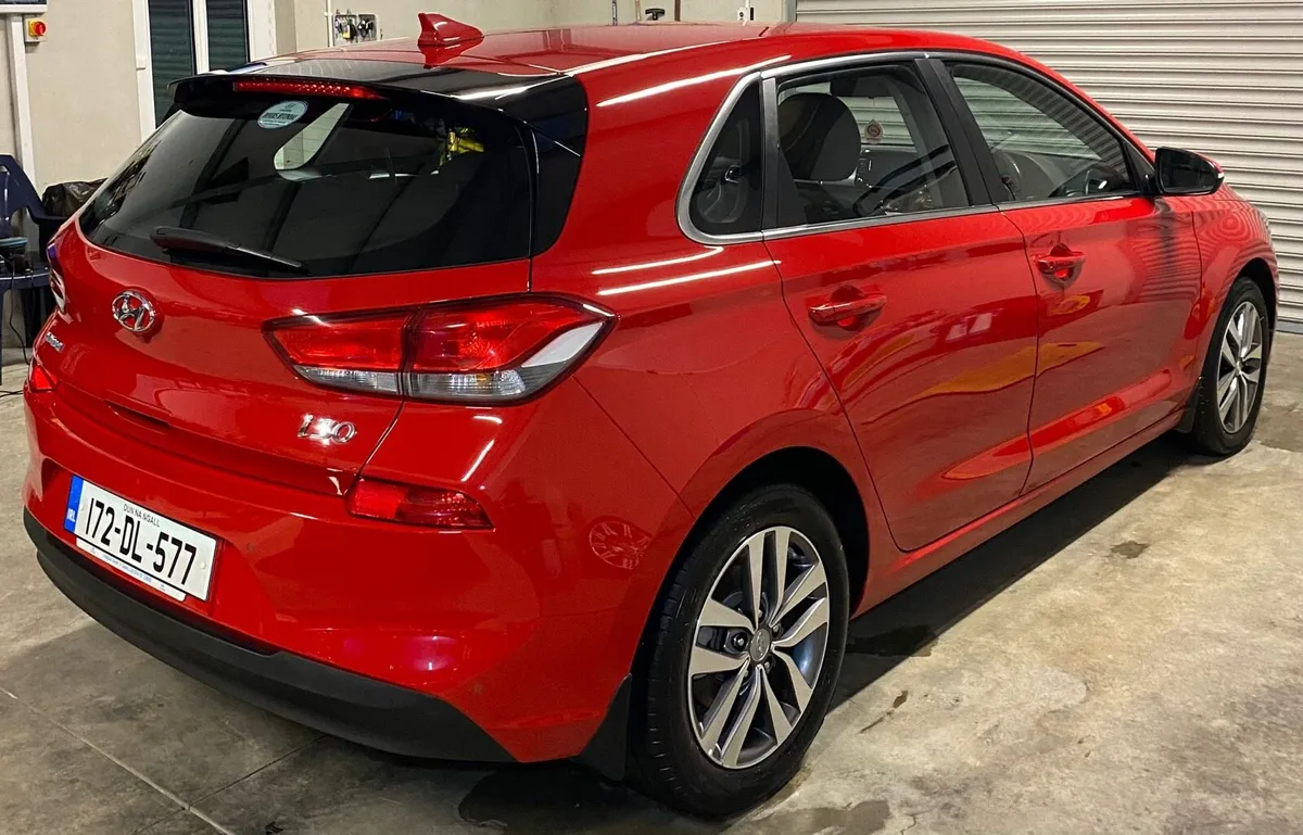 Hyundai i30 Delux Plus - Image 3