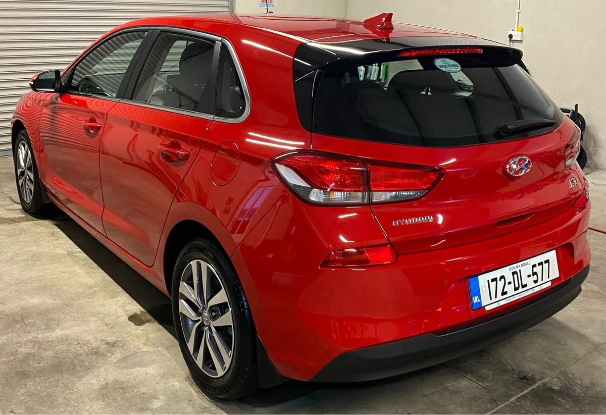Hyundai i30 Delux Plus - Image 4