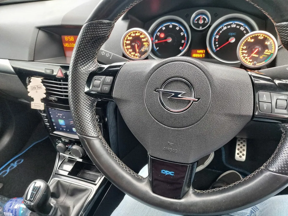 Opel Astra opc - Image 4