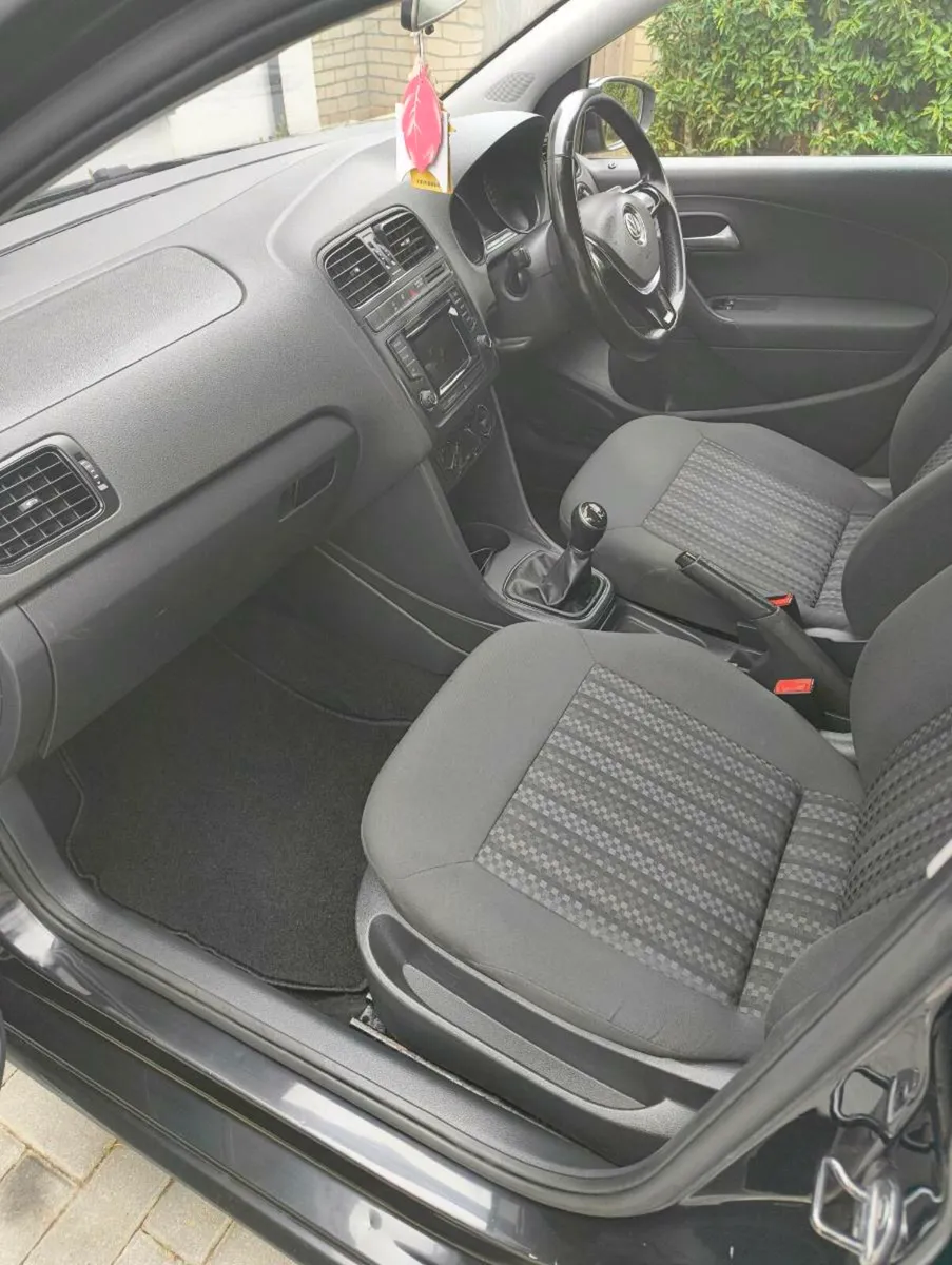 Volkswagen Polo, Non-smoker Female Owner - Image 4