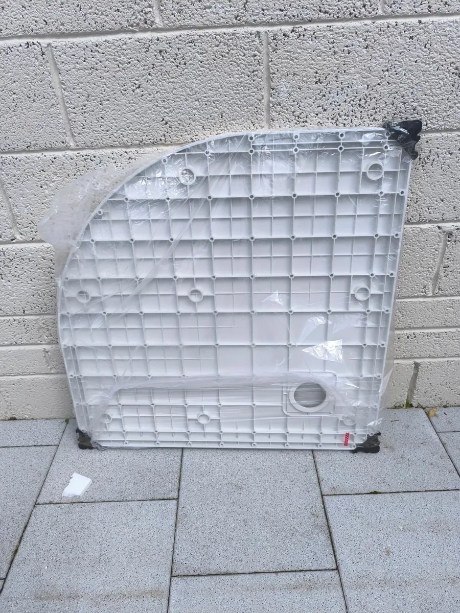 Slate Shower tray 90 x 90 rounded - Image 1