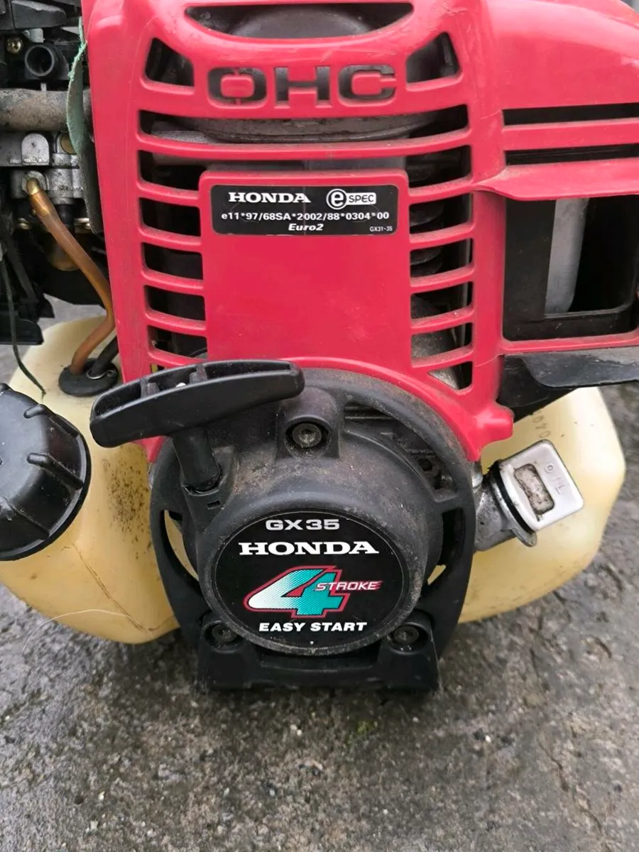 Honda 4 Stroke Strimmer for parts - Image 3