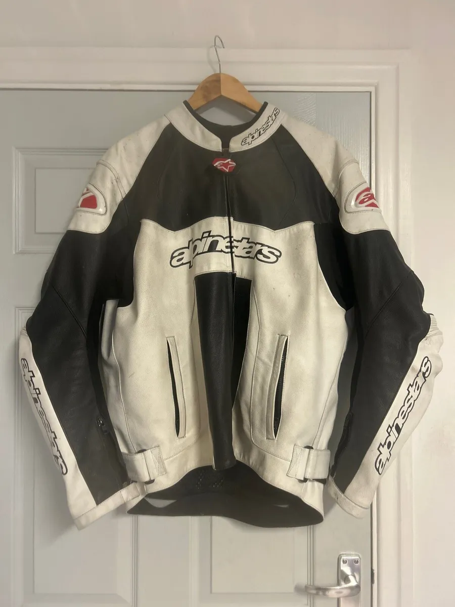 Arai & Agv helmets +Alpinestars jacket - Image 4