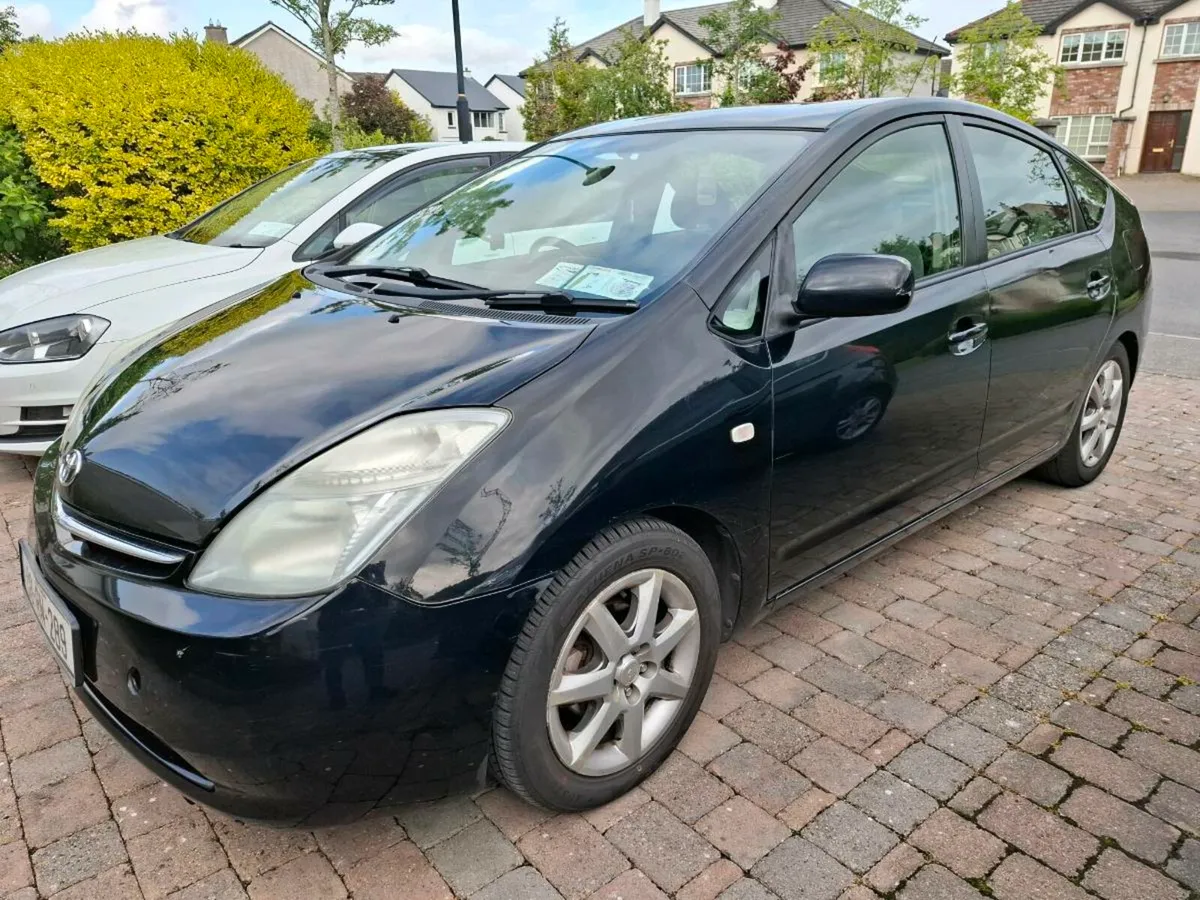 Toyota Prius - Image 2