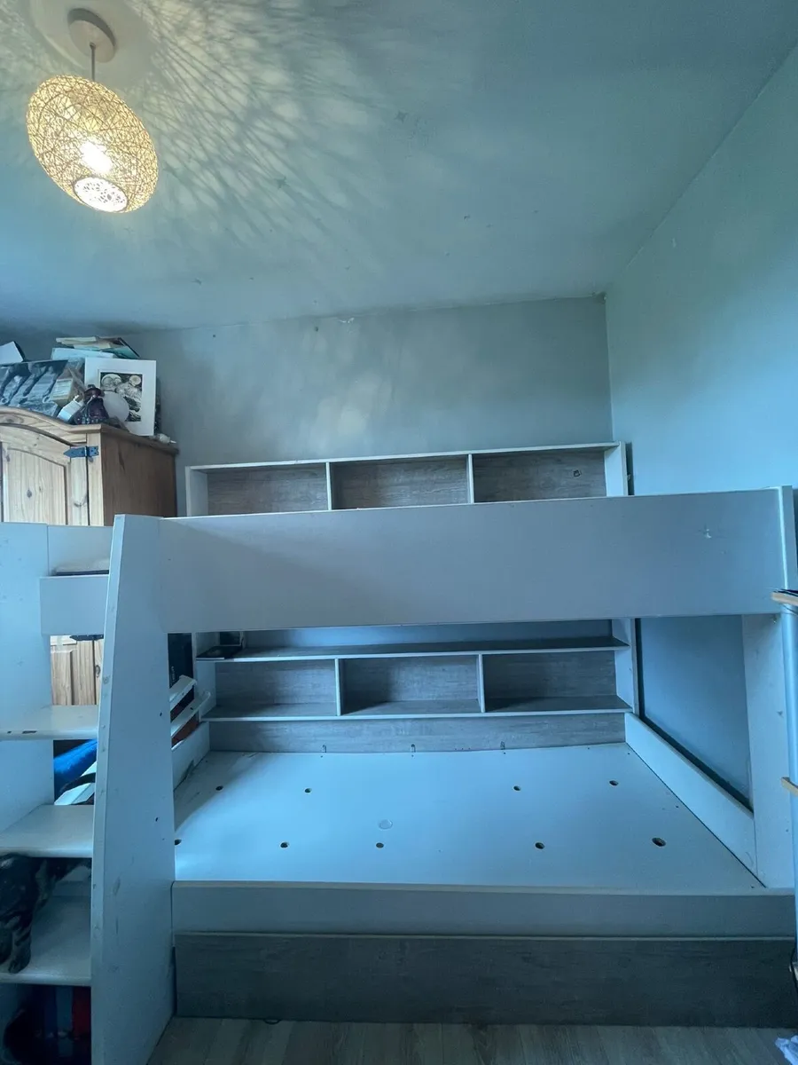 Bunk bed