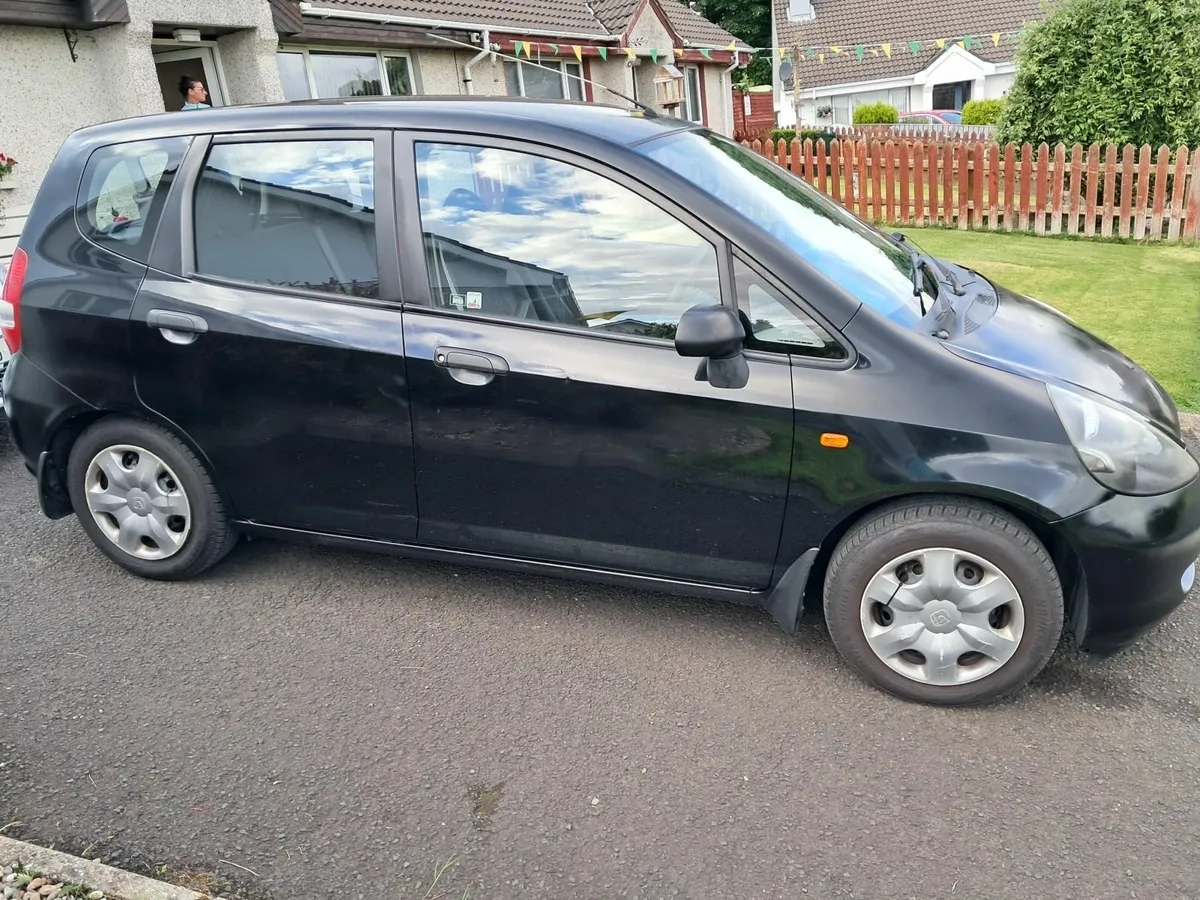 Honda Jazz 2004 - Image 2