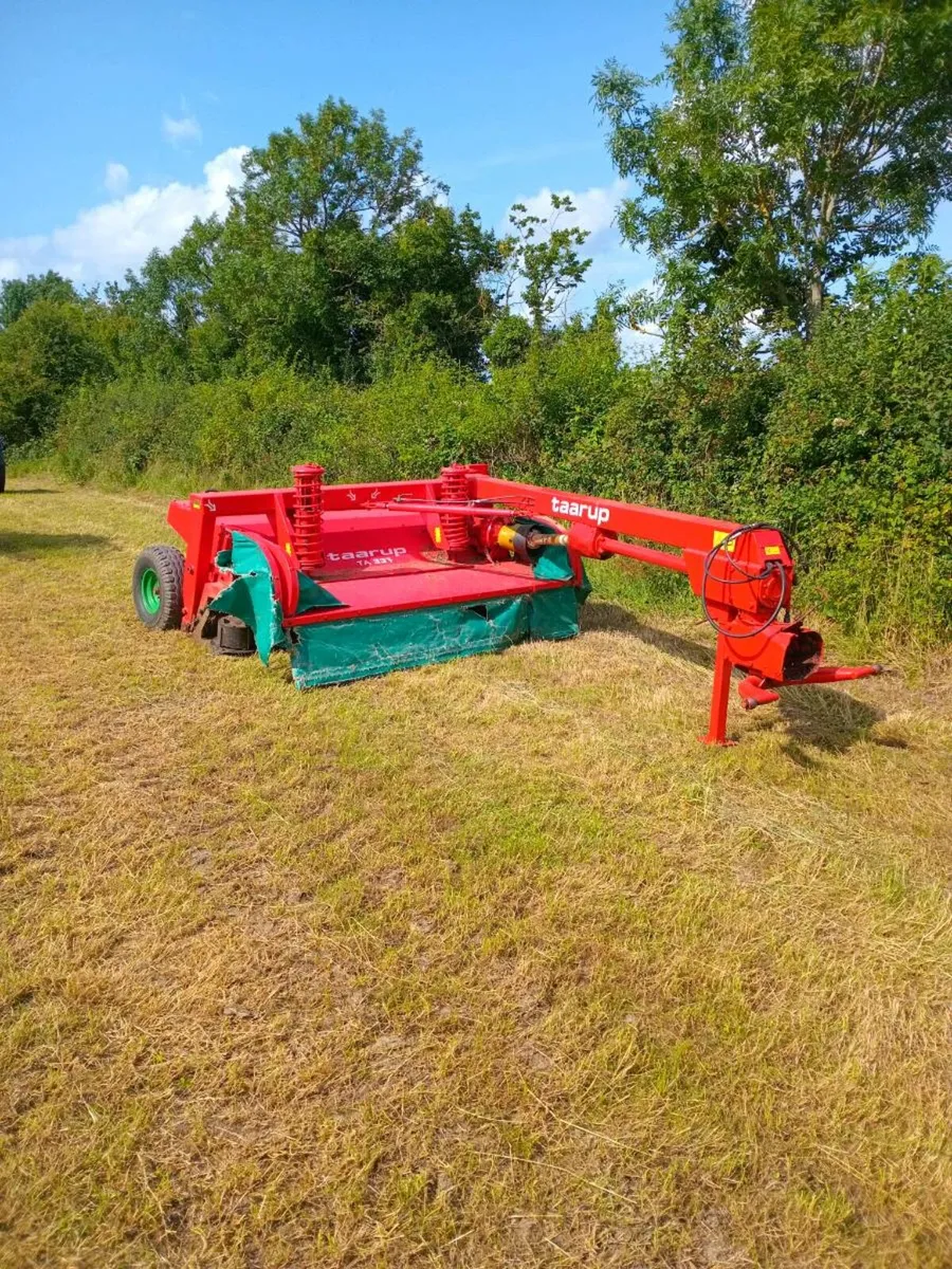 Taarup 9 ft disc Mower. - Image 1
