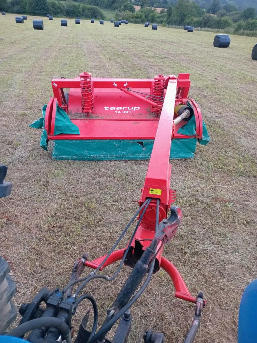 Taarup 9 ft disc Mower. - Image 2