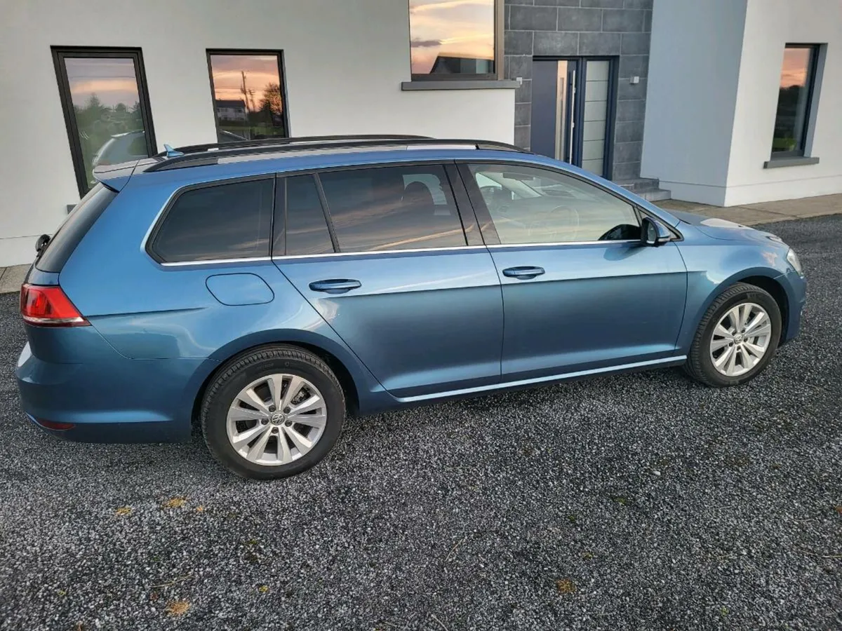 2016 VW GOLF ESTATE AUTO VERY LOW MILEAGE €13250 - Image 4