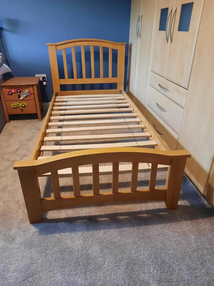 Two single bed frames - Image 2