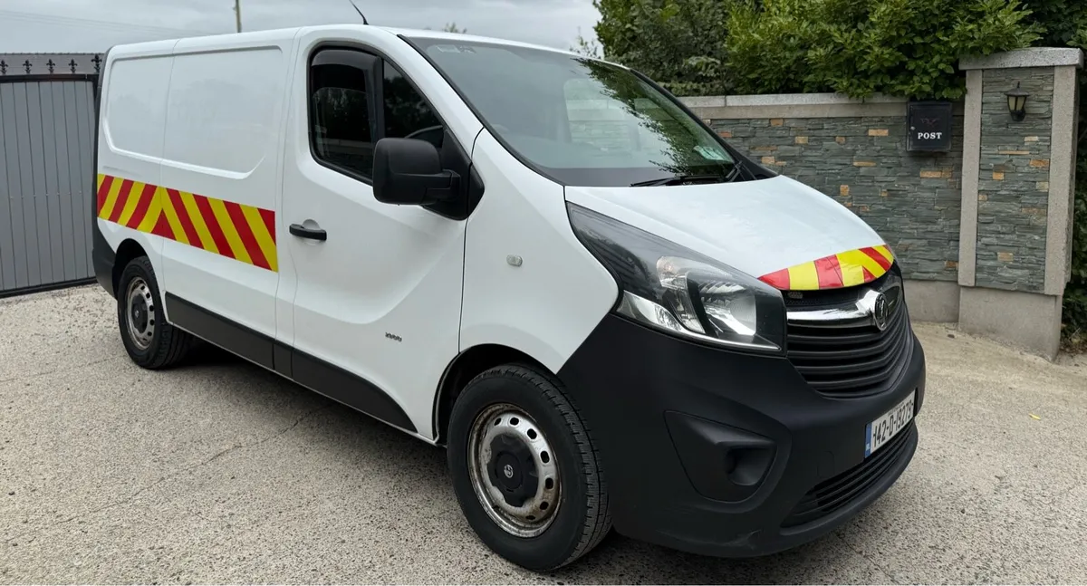 2014 (142) vauxhall vivaro Doe&tax - Image 1