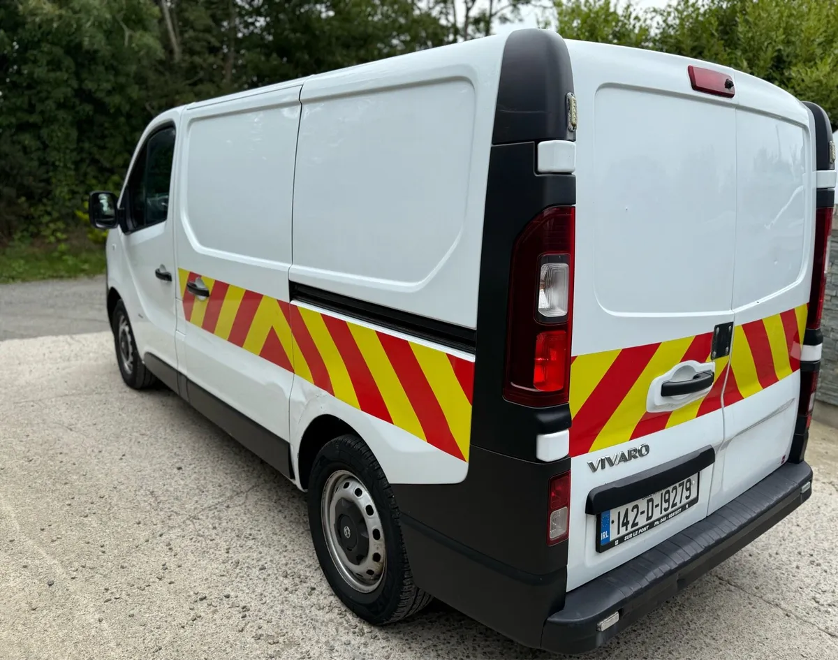 2014 (142) vauxhall vivaro Doe&tax - Image 3