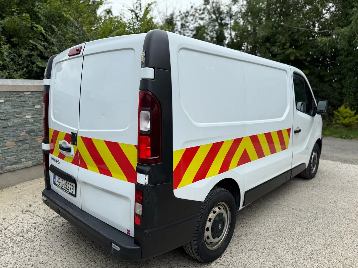 2014 (142) vauxhall vivaro Doe&tax - Image 4